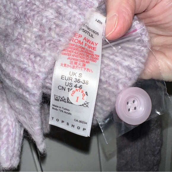 NWT Topshop Lilac Cable-Knit Button Cardigan Sweater cropped US size 4-6 - Picture 7 of 7